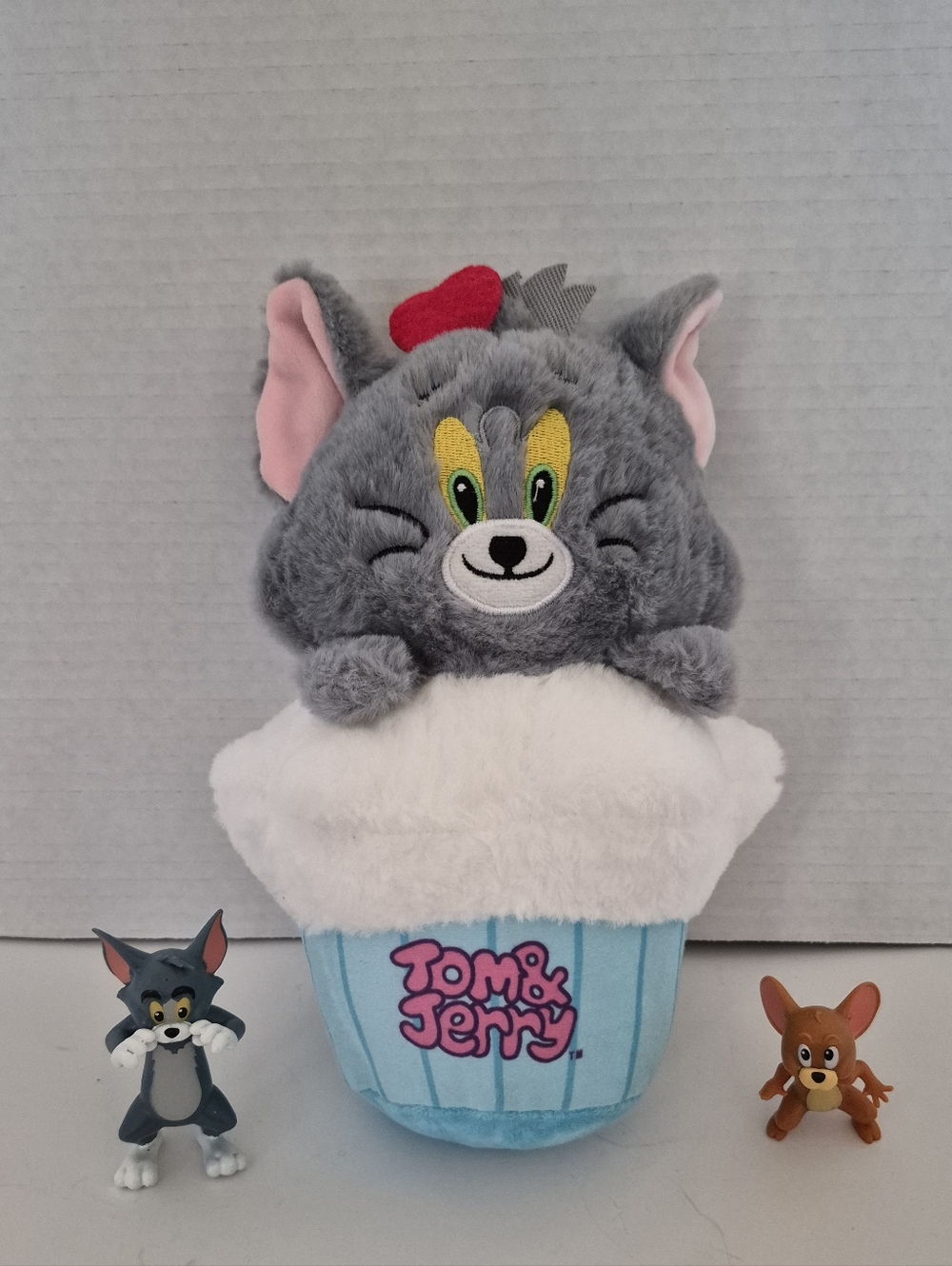 Tom and Jerry Plush Toy & Mini Figurines Lot - Picture 2 of 4